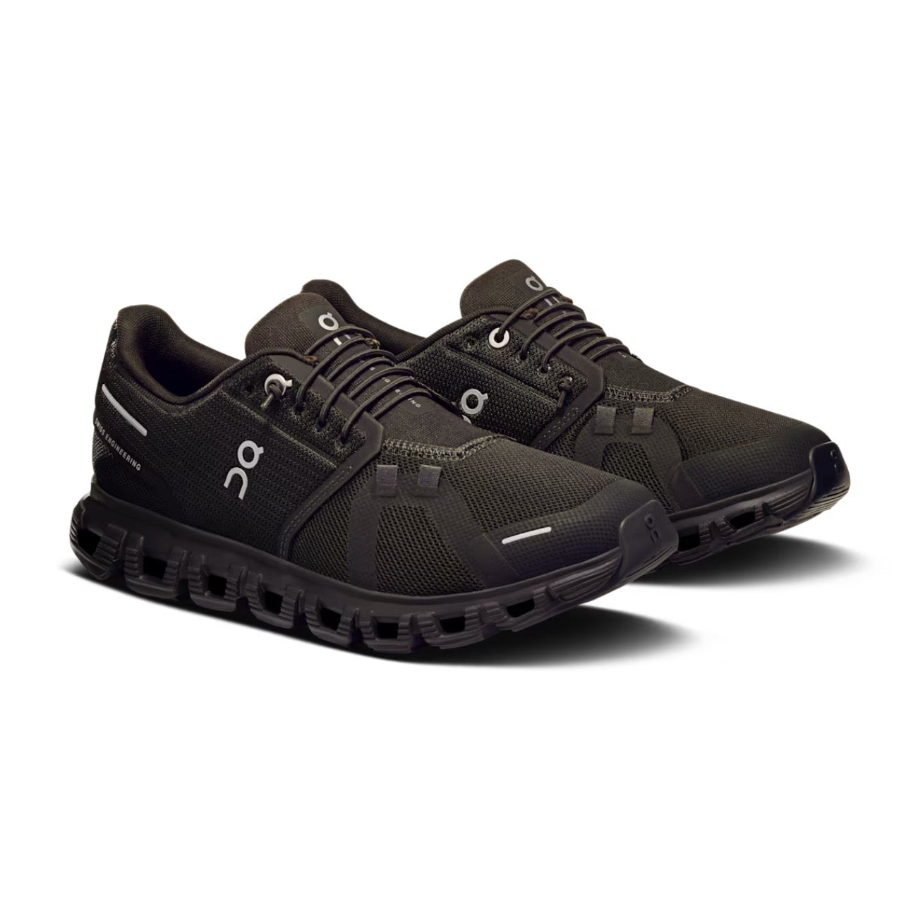 ON RUNNING CLOUD 6 ALL BLACK
