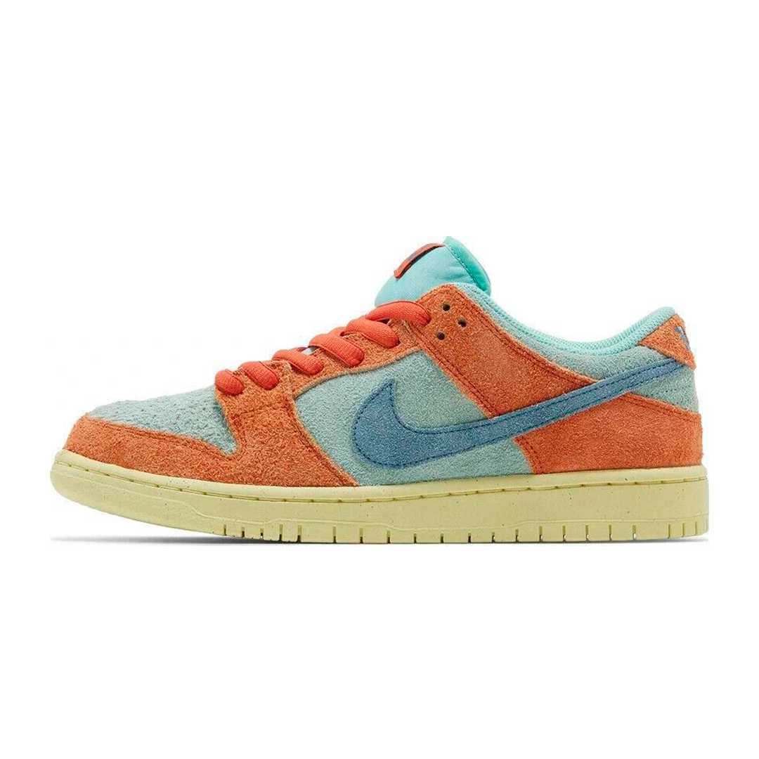 Nike SB Dunk Low Orange Emerald Rise