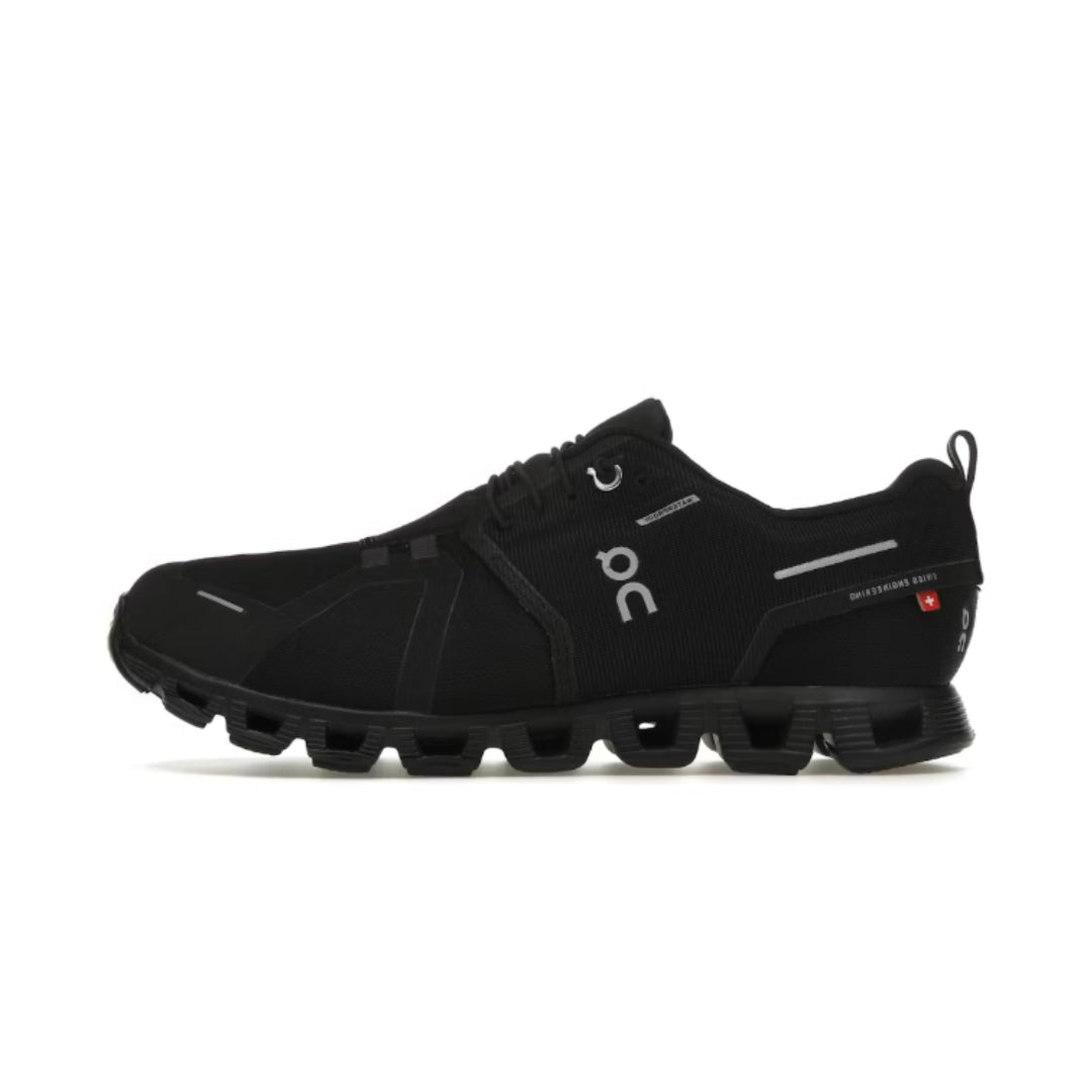 ON RUNNING CLOUD 5 WATERPROOF ALL BLACK